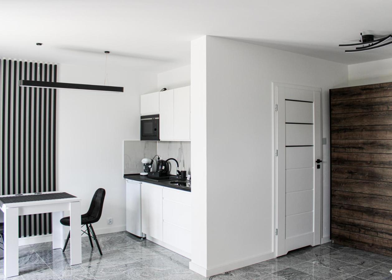 Apartament Black-Niska Z Garazem Podziemnym Кельце Экстерьер фото