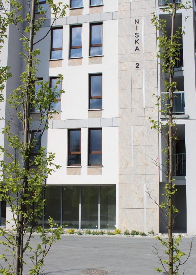 Apartament Black-Niska Z Garazem Podziemnym Кельце Экстерьер фото